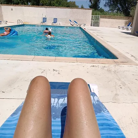 Studio 10M2, Terrasse 18M2 , Parking, Piscine Et Accueille Les Animaux Quissac  Exterior photo