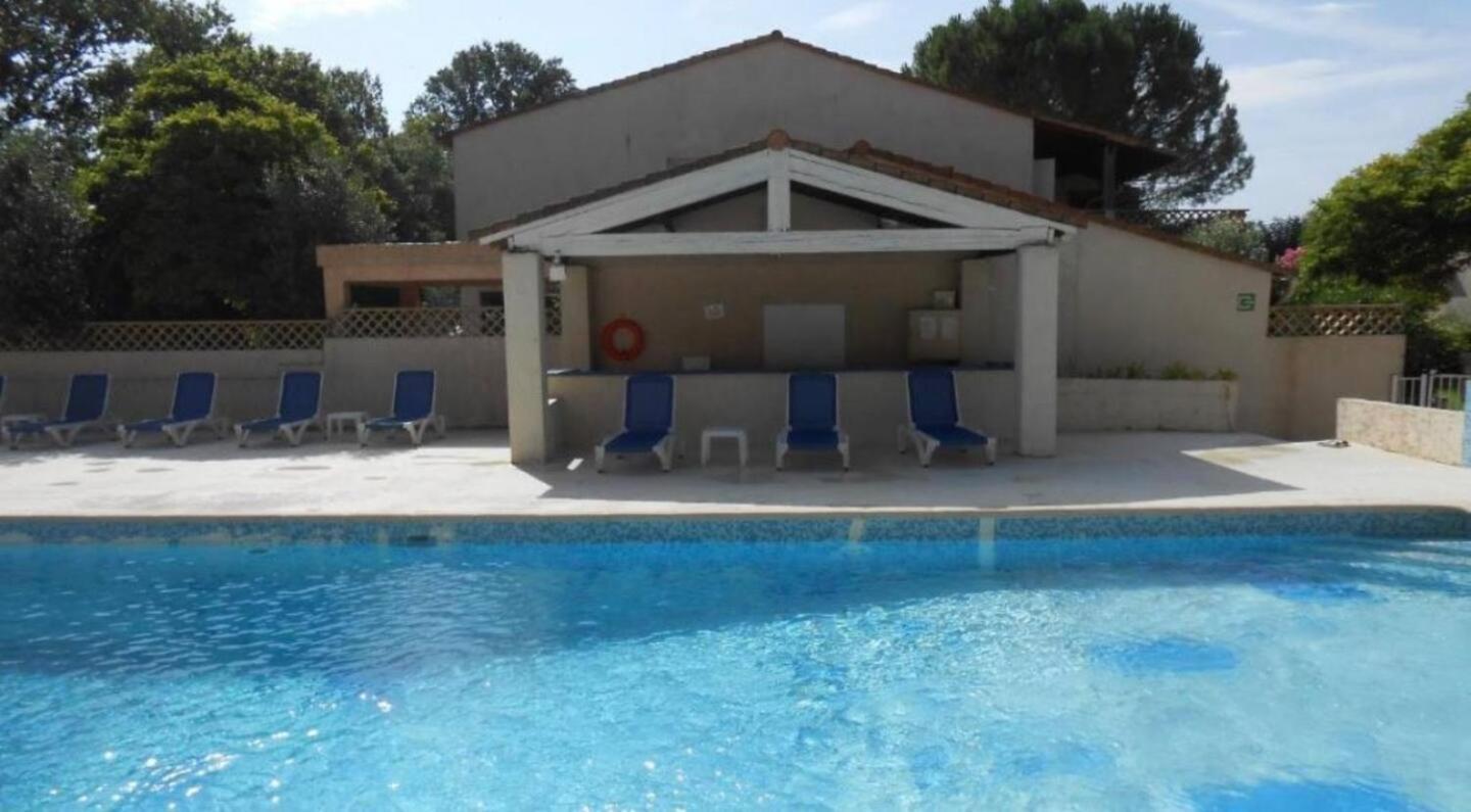Homestay 10m2, Terrasse 18m2 , Parking, Piscine Et Accueille Les Animaux