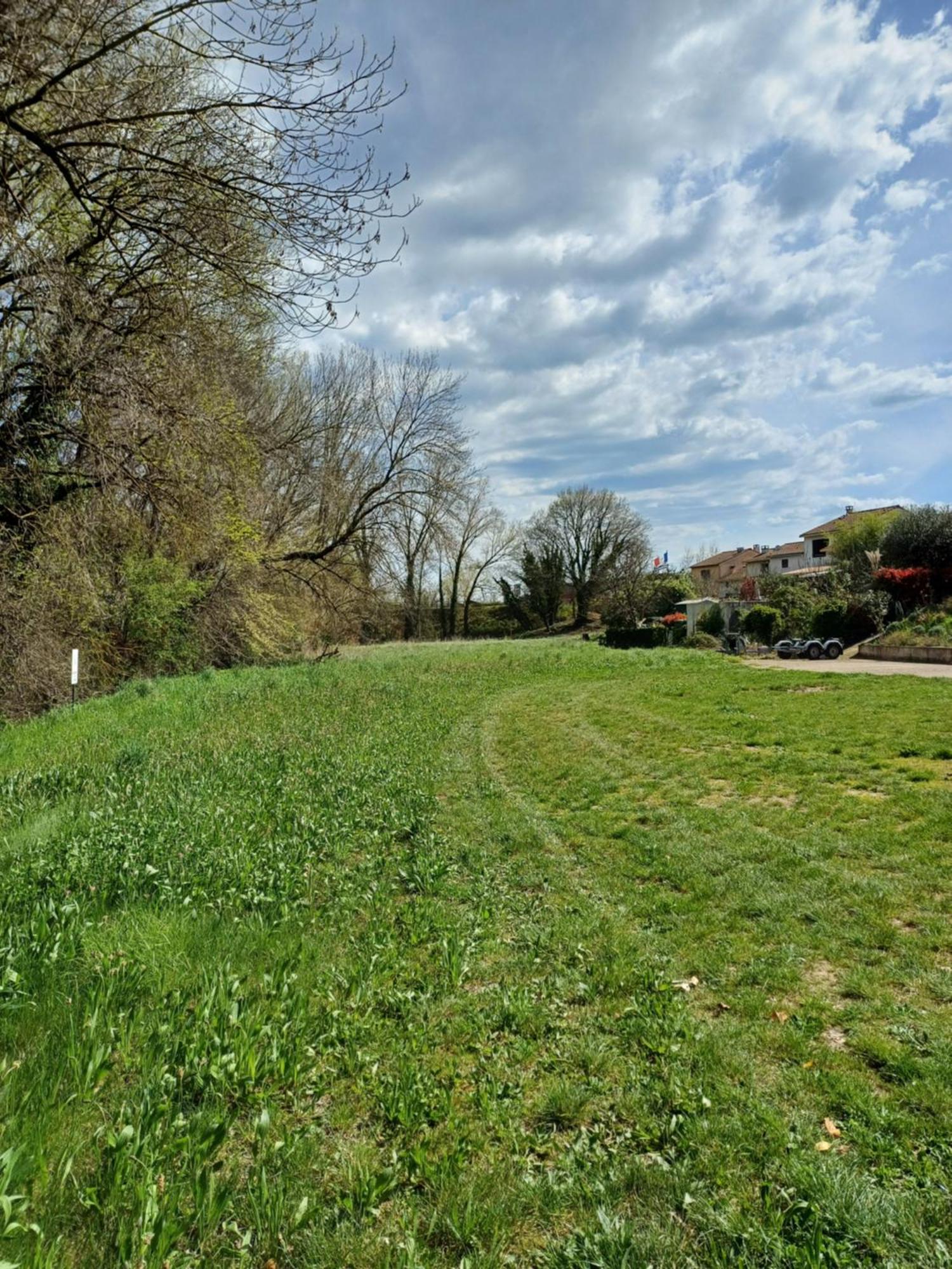 10m2, Terrasse 18m2 , Parking, Piscine Et Accueille Les Animaux Homestay *